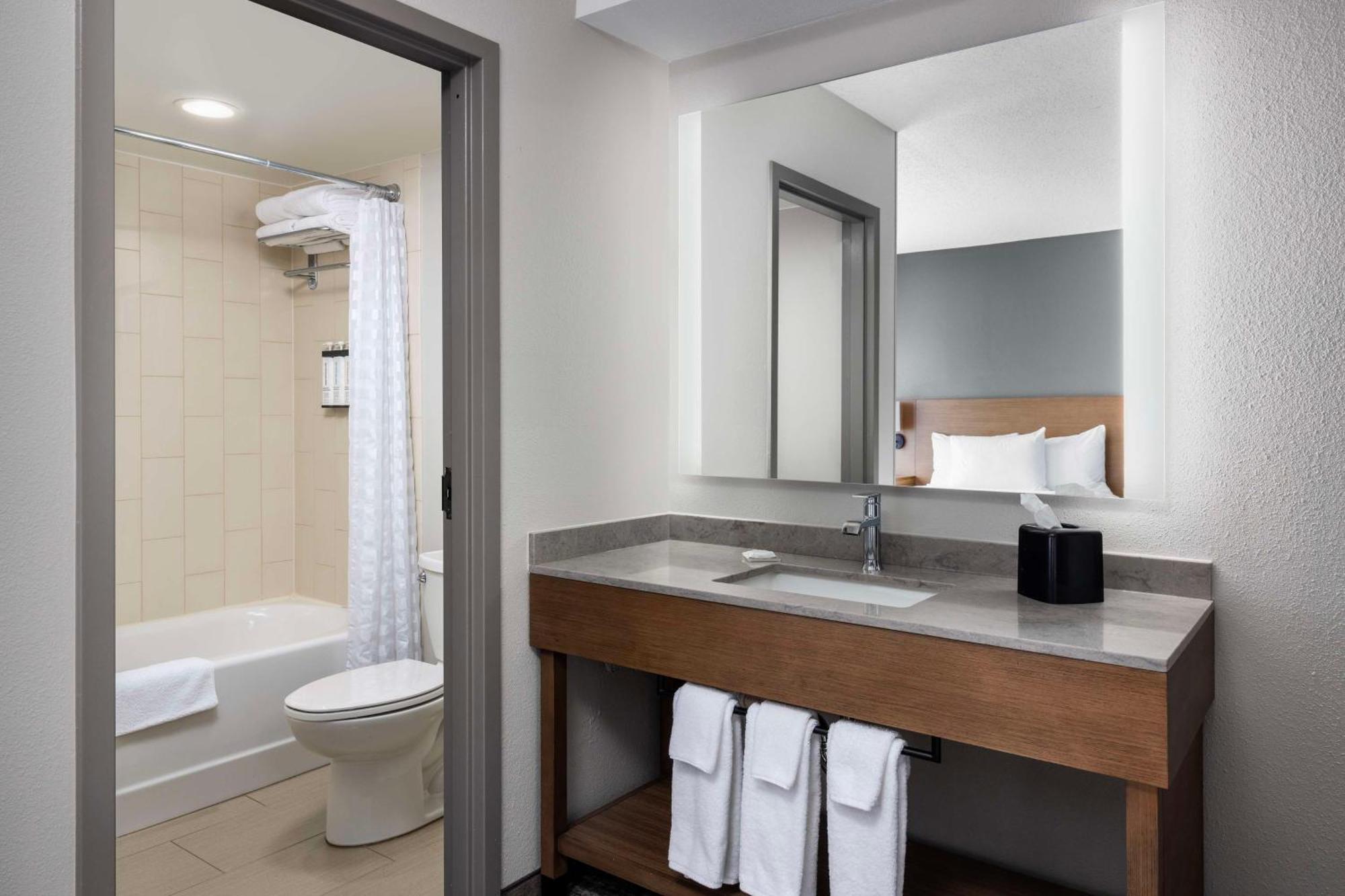 Hyatt Place Tempe Phoenix Airport Exterior photo